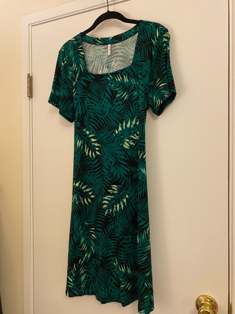 Emerald Tropical-Print Scoop Neck Midi Dress